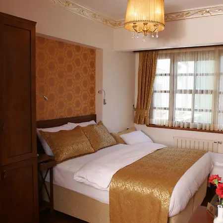 Cheers Vera Edition Hotel 3*
